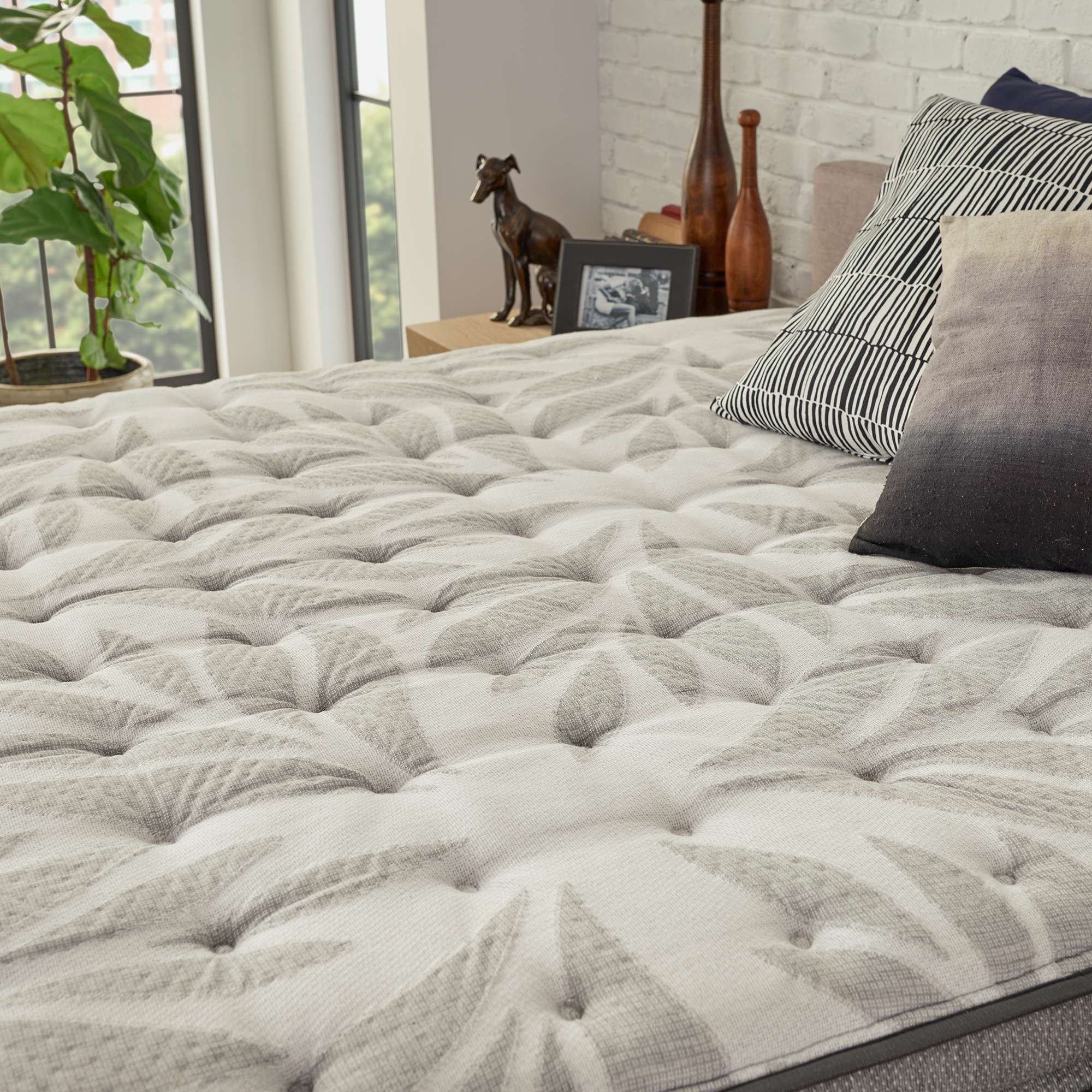 Sealy Red Maple Soft Euro Pillow Top  Split King / Cal King Mattress Thumbnail