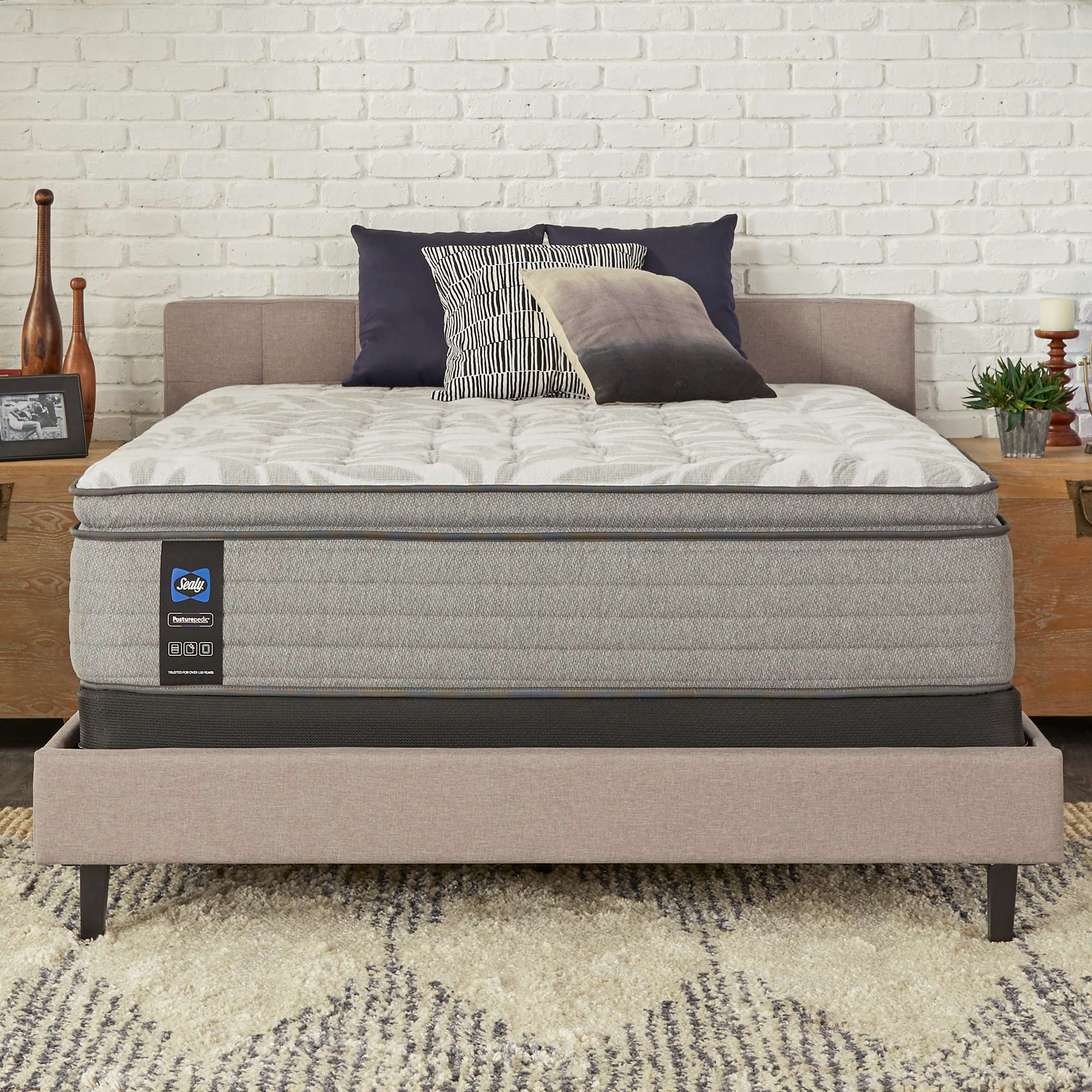 Sealy Red Maple Soft Euro Pillow Top  King Mattress Thumbnail